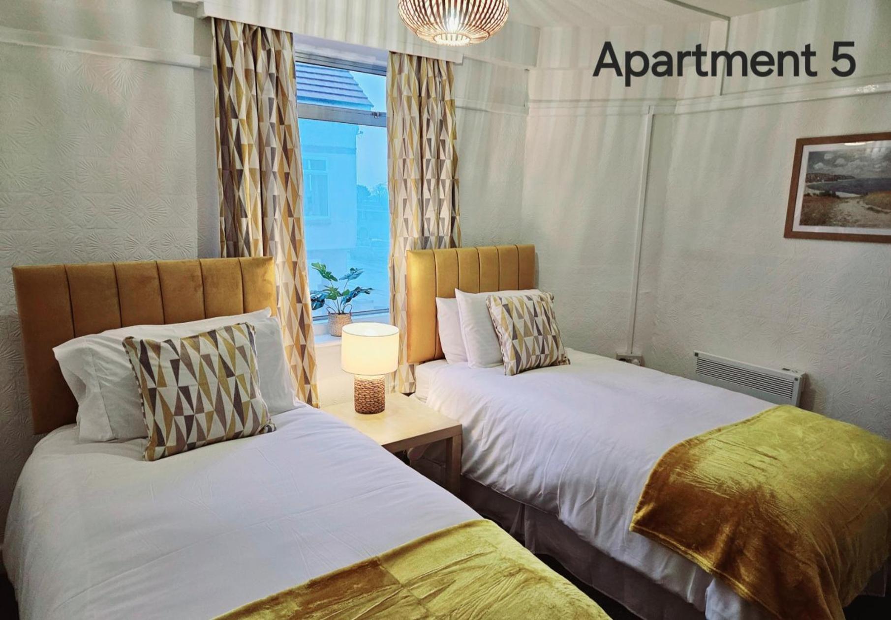 Beach Court Holiday Apartments 스케그니스 외부 사진